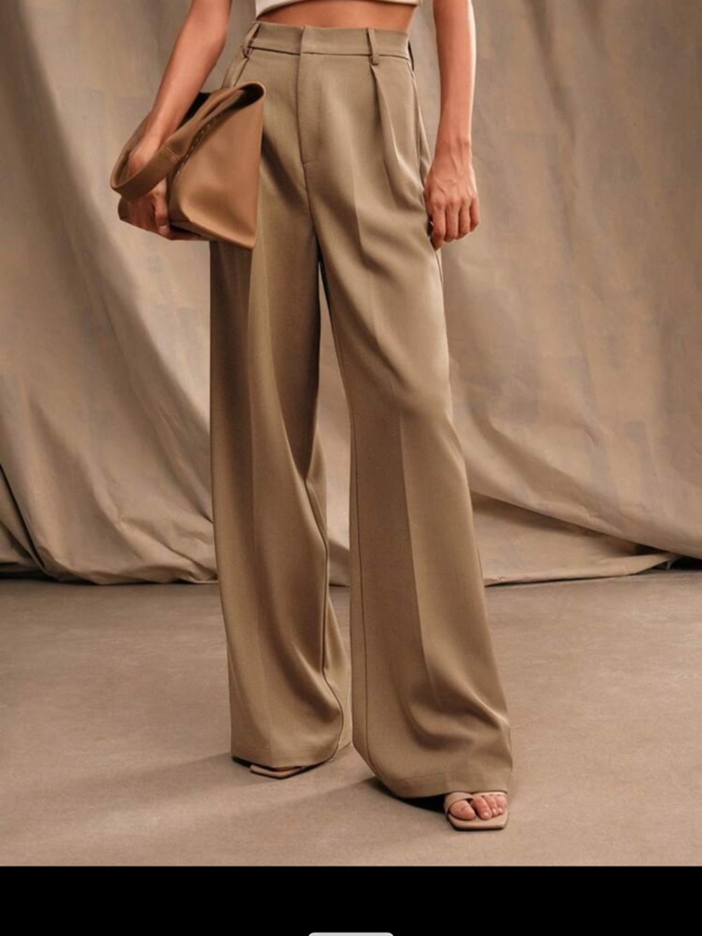 High-Waist Wide-Leg Trousers in Taupe